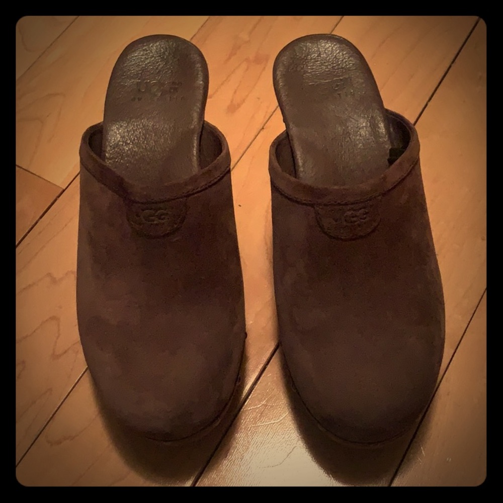 Ugg’s clogs